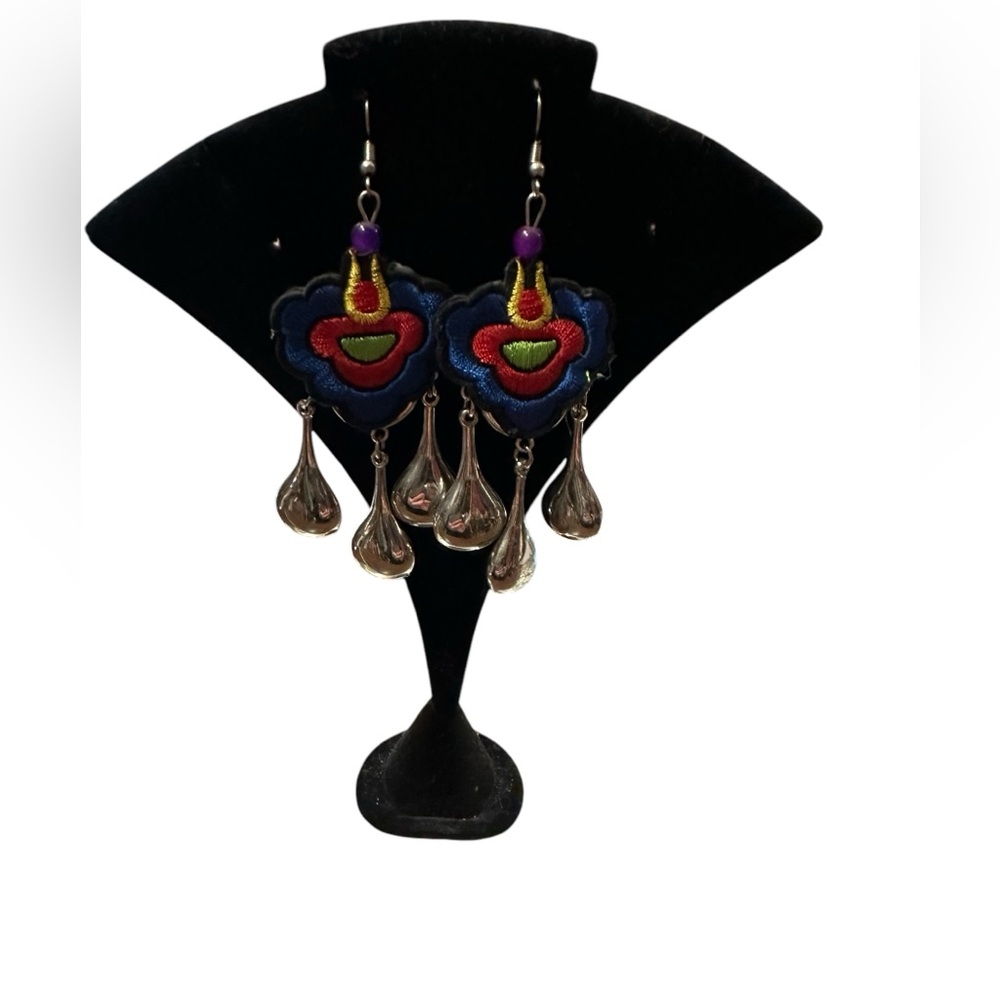 NWT.  Sacred Threads Boho Style Earrings PK/PK - Picture 2 of 2